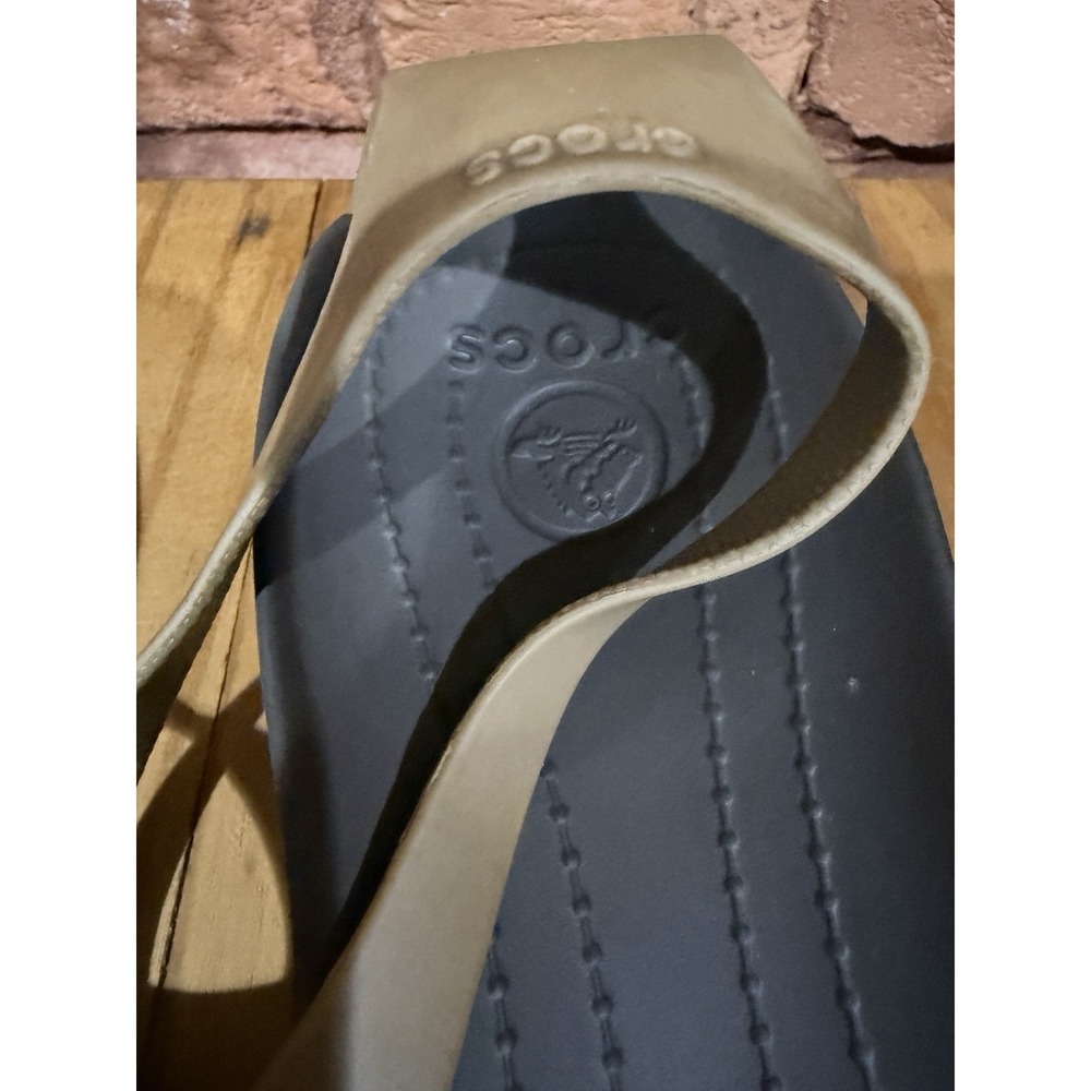 Crocs Women's 10 Sexi Flip Sandals Light Brown T-Strap Ankle Strap Flat 11354 - Picture 3 of 5